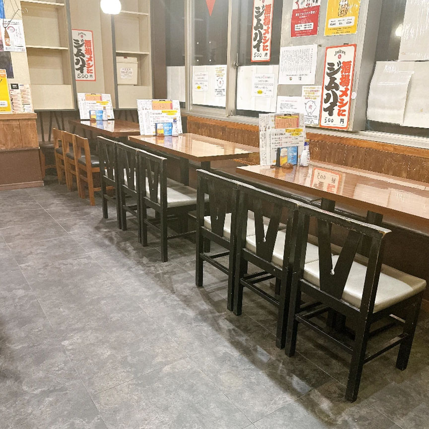 平日でも大盛り上がりの「うらやましか」🍺