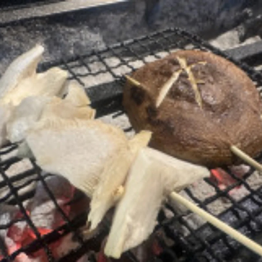 1月も残りわずか✨寒い日が続きますが、温かいお料理と圧倒的コスパの食べ飲み放題で心もお腹も満たしませんか？🍻