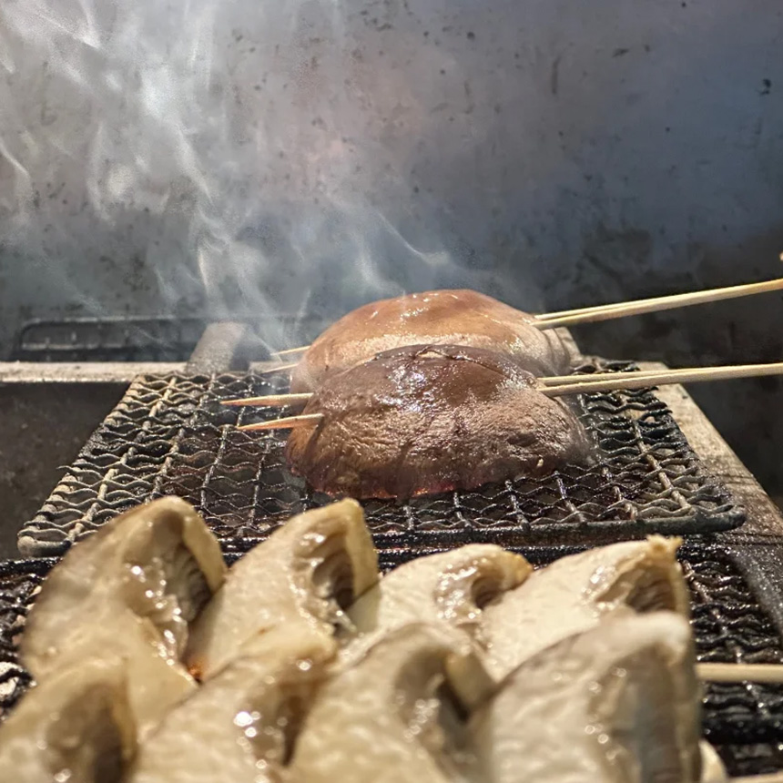 寒い夜は、あたたかい料理とお酒でほっと一息🍶